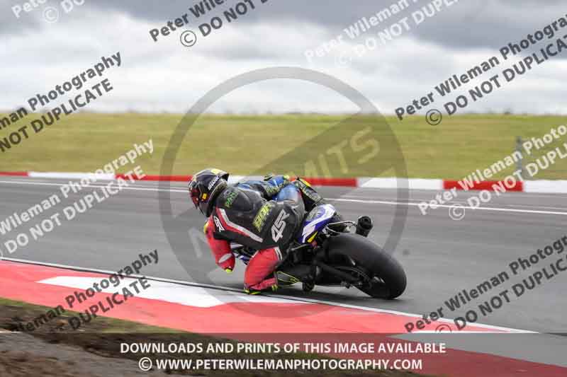 cadwell no limits trackday;cadwell park;cadwell park photographs;cadwell trackday photographs;enduro digital images;event digital images;eventdigitalimages;navarra;no limits trackdays;peter wileman photography;racing digital images;trackday digital images;trackday photos